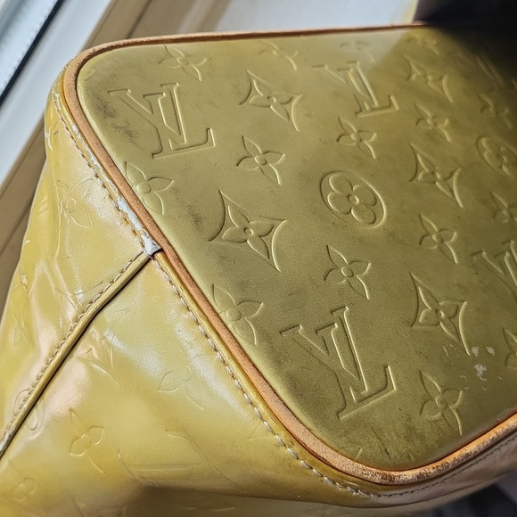 Louis Vuitton Shimmering Gold Tote with Tan Accents - Picture 15 of 16